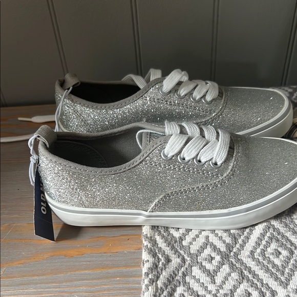 Old Navy Sparkling Silver Sneakers - Picture 1 of 4